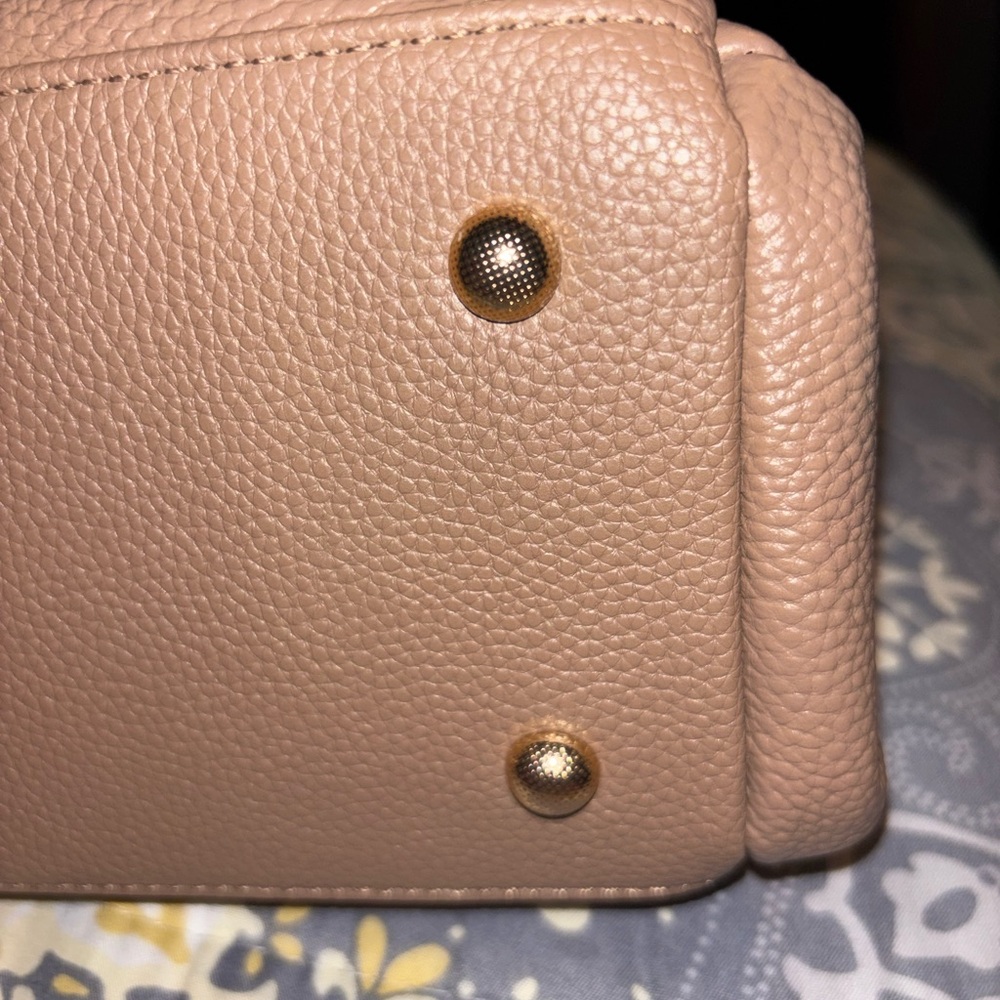 Kattee Elegant Tan Pebble Leather Satchel - Picture 4 of 8